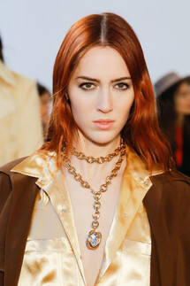 Details Chloé Fall 2018 Ready-to-Wear , Детали коллекции Хлоя осень зима 2018 , Fashion show , неделя моды в Париже , PFW , Paris Fashion Week , Mainstyles